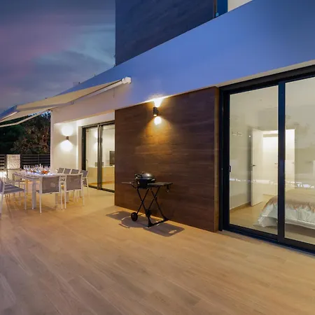 Fidalsa 5 Stars Complex Carrer del Mar
