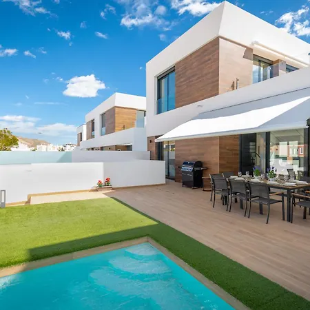Luxurious & Comfy By Fidalsa Villa El Campello